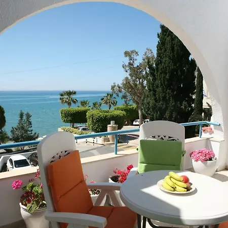 Ambelones * Pissouri