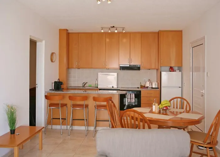 Apartment Ambelones *